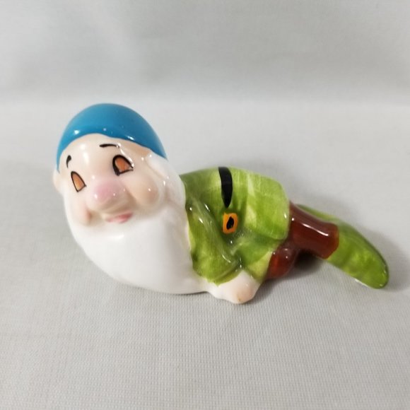 Vintage Walt Disney Productions Sleepy Figurine Snow White Dwarf Ceramic - Picture 2 of 13